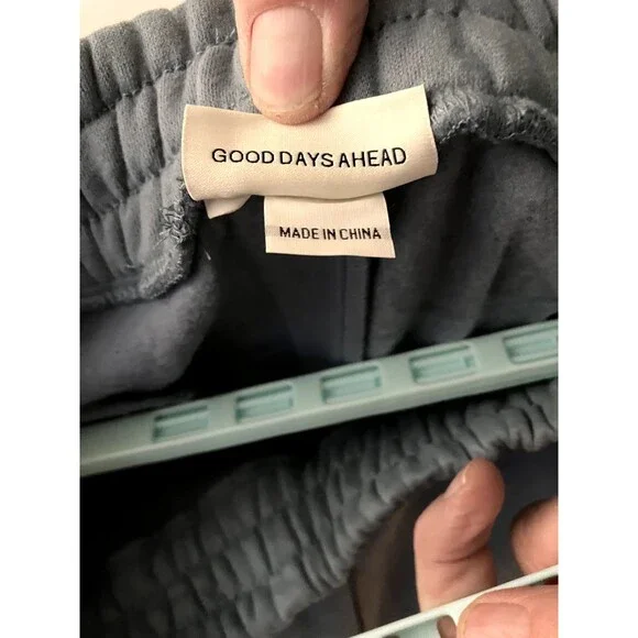 Comfrt Travel Essentials Sweatpants in Color Sky - Unisex Sizing Size XL NEW! - Picture 7 of 10